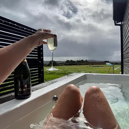 Wild Hideaways Luxury Lodges And Eco Spa Bantry Exterior photo