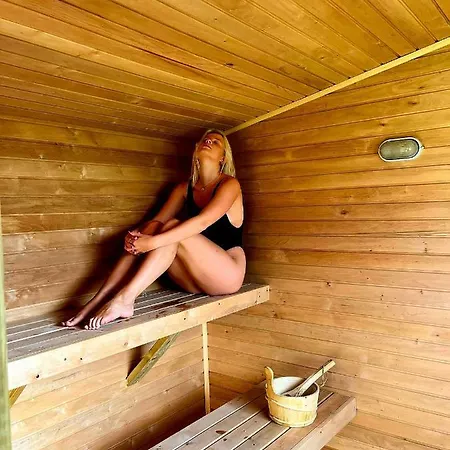 Wild Hideaways Luxury Lodges And Eco Spa Bantry Exterior photo